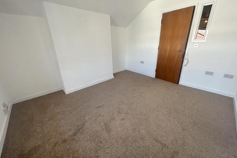 2 bedroom flat to rent, St. Agnes, Bristol BS2