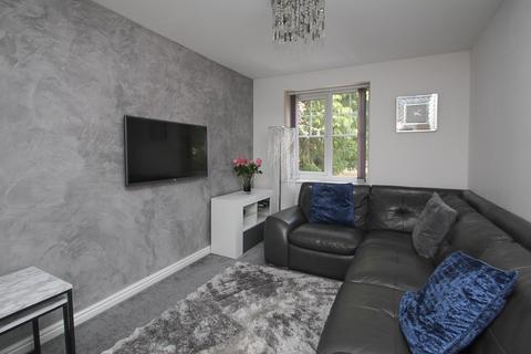 2 bedroom apartment for sale - Stretford Road, Urmston, Manchester, M41