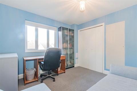 33 Heatherbank Close, Dartford, DA1 3PN