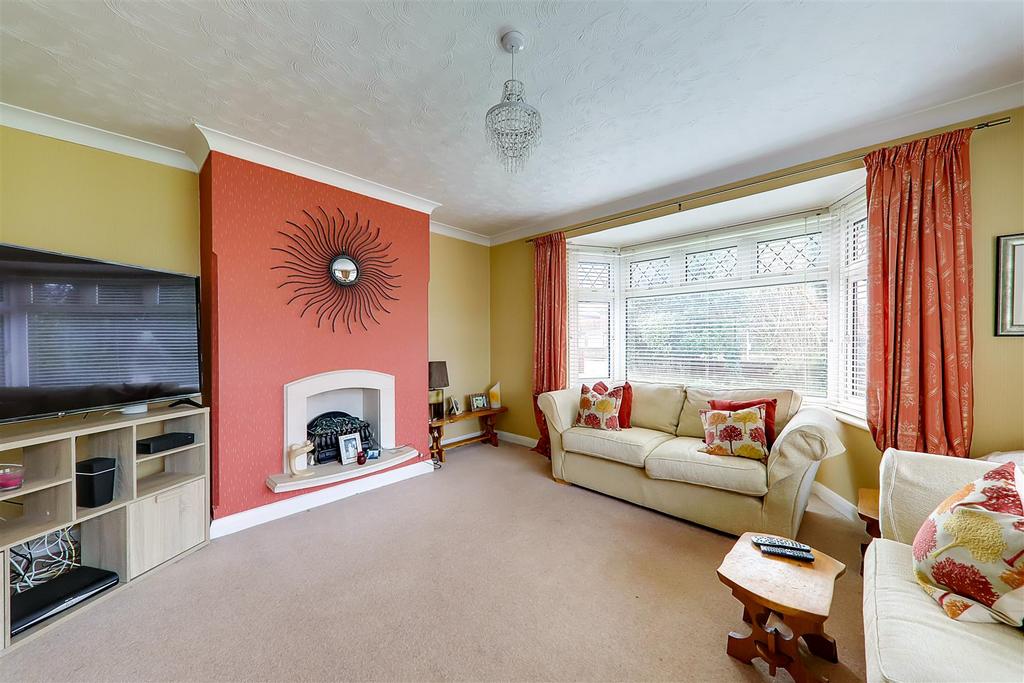 Terringes Avenue, Worthing 4 bed detached house for sale £525,000