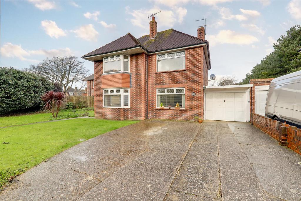 Terringes Avenue, Worthing 4 bed detached house for sale £525,000