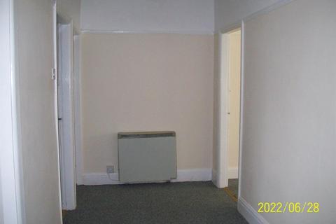 1 bedroom flat to rent, Overpool Road, Ellesmere Port, CH66 1JN