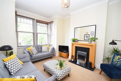 14a Sidney Road, Twickenham, TW1 1JR