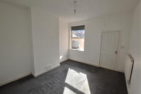 2 bedroom terraced house to rent, Howard Street, Loughborough LE11