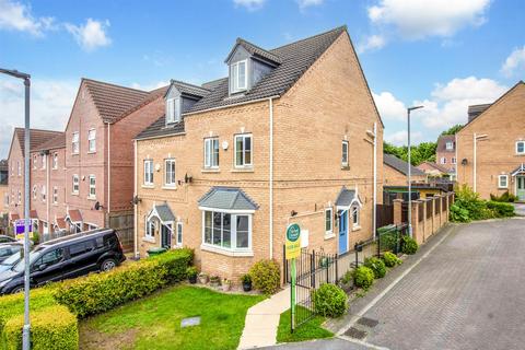 49 Springfield Road, Lofthouse, Wakefield, WF3 3FN