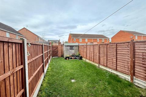 3 bedroom terraced house to rent - Stableford Close, Shepshed LE12
