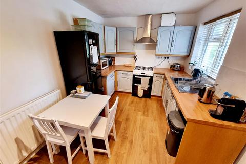 6 Dutson Terrace, Launceston, PL15 8EA