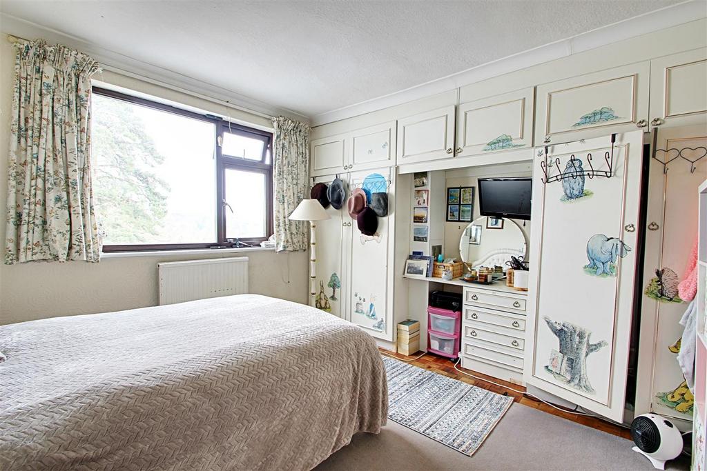 Master Bedroom.jpg