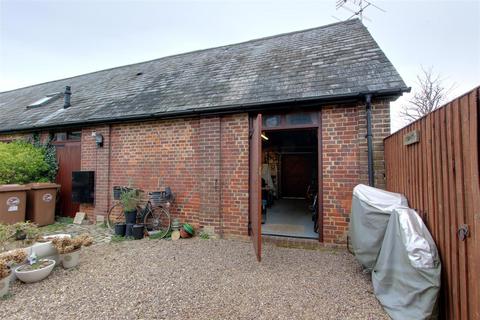 4 bedroom house for sale, Lower Farm, Halton Village,