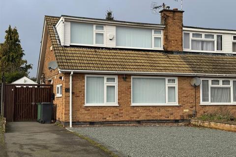 3 bedroom semi-detached house to rent, Thirlmere Drive, Loughborough LE11