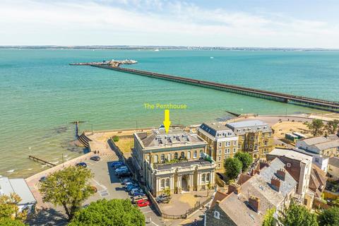 2 bedroom apartment for sale, St Thomas Street, Ryde, PO33 2DL