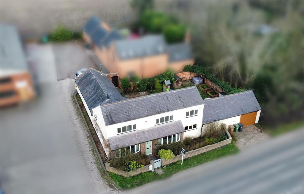Ratcliffe Road, Sileby LE12 4 bed detached house for sale £415,000