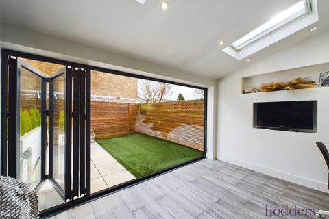 3 bedroom terraced house for sale - Aymer Drive, Staines-Upon-Thames, Surrey, TW18