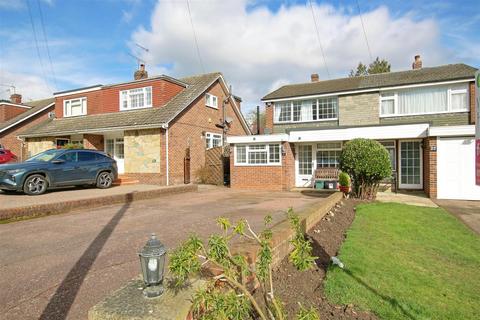 4 bedroom semi-detached house for sale, Huntingdon Close, Broxbourne