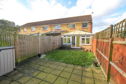 3 bedroom end of terrace house for sale, Eindhoven Close, Carshalton SM5