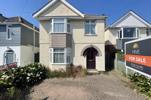 10 Ashmore Crescent, Poole, BH15 4DG