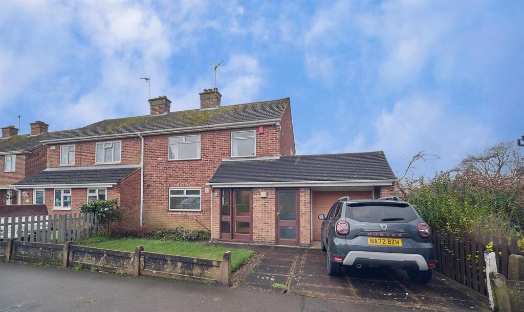Weaver Road, Earl Shilton 3 bed semidetached house for sale £200,000