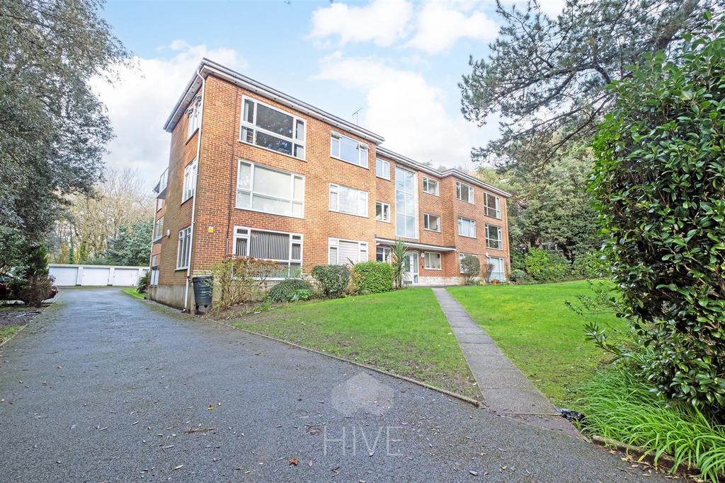 Dean Park Road, Bournemouth BH1 2 bed flat for sale £250,000