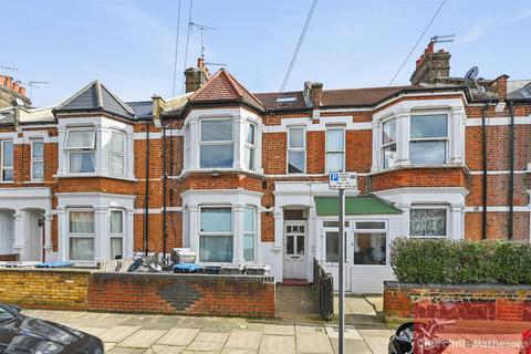 3 bedroom flat for sale, West Ella Road, London, NW10