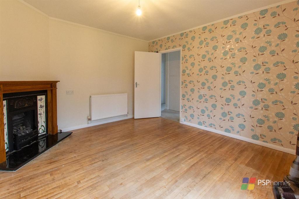 Wickham Close, Haywards Heath 2 bed flat to rent £1,350 pcm (£312 pw)