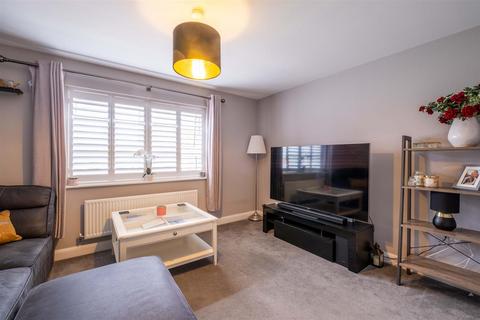 31 Abraham Drive, Poole, BH15 4FR