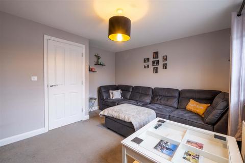 31 Abraham Drive, Poole, BH15 4FR