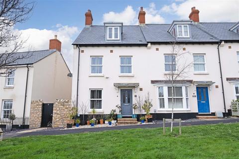 4 bedroom semi-detached house for sale, Greys Road, Weymouth DT3