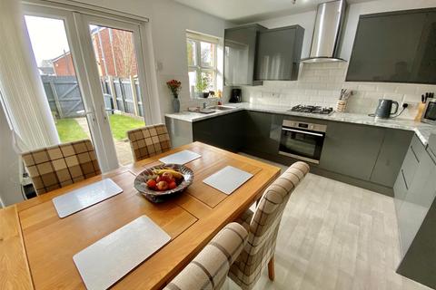 14 Ambleside Close, Macclesfield, SK11 8PY
