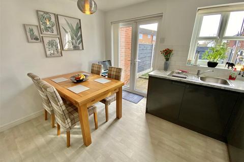 14 Ambleside Close, Macclesfield, SK11 8PY
