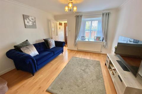 14 Ambleside Close, Macclesfield, SK11 8PY