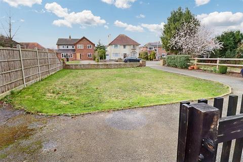 3 bedroom detached house for sale, Corton Road Lowestoft Suffolk