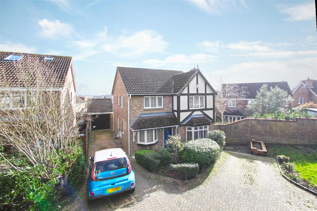 Old Grove Close, Cheshunt 4 bed detached house for sale £650,000