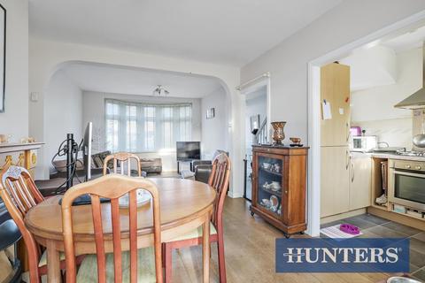 3 bedroom terraced house for sale - Windsor Avenue, Cheam, Sutton