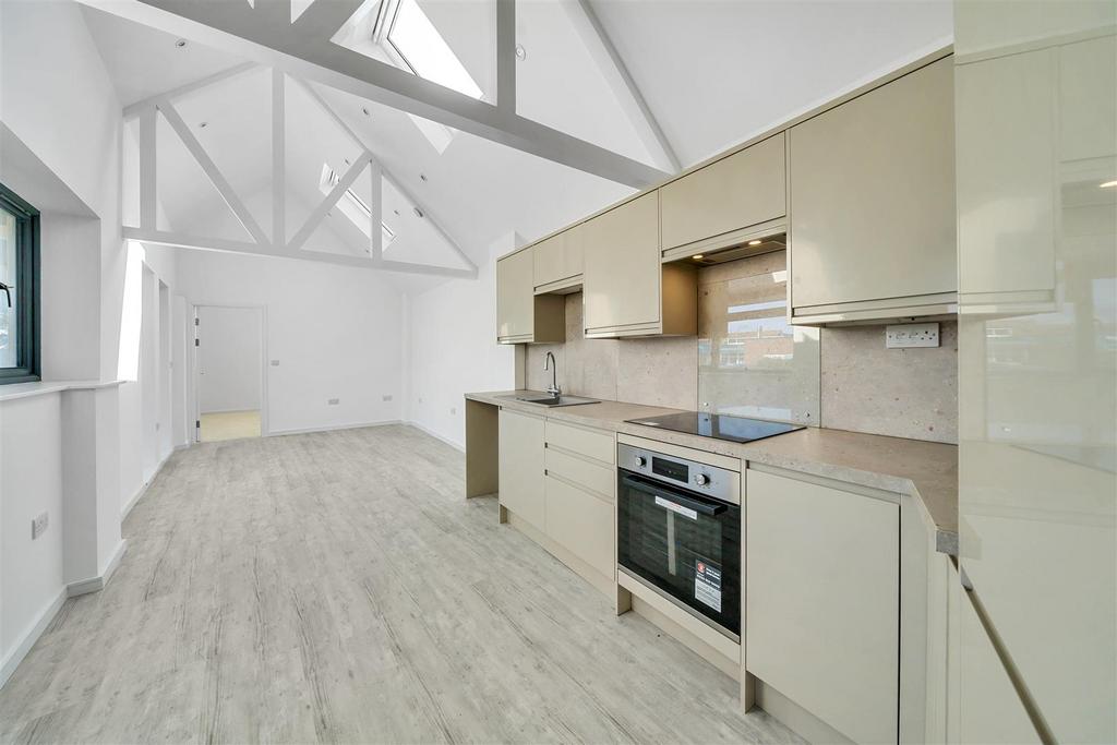 Lymington Road, New Milton BH25 1 bed bungalow for sale £230,000