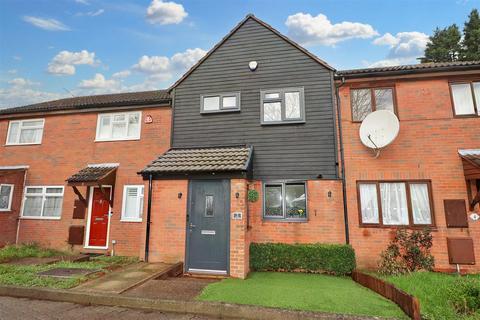 2 bedroom house for sale, Fox Close, Elstree, Borehamwood