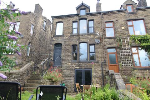 3 bedroom end of terrace house for sale, South View, Haworth, Keighley, BD22