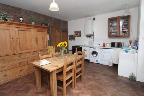 3 bedroom end of terrace house for sale, South View, Haworth, Keighley, BD22