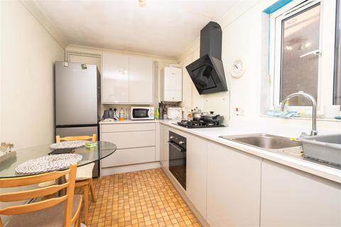 2 bedroom flat for sale - 5 Victoria Avenue, Swanage BH19