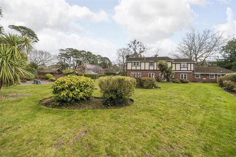 4 bedroom detached house for sale, Woodside Road, Ferndown BH22