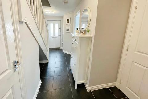 31 Bluebell Crescent, Great Barr, Birmingham, B42 2FS