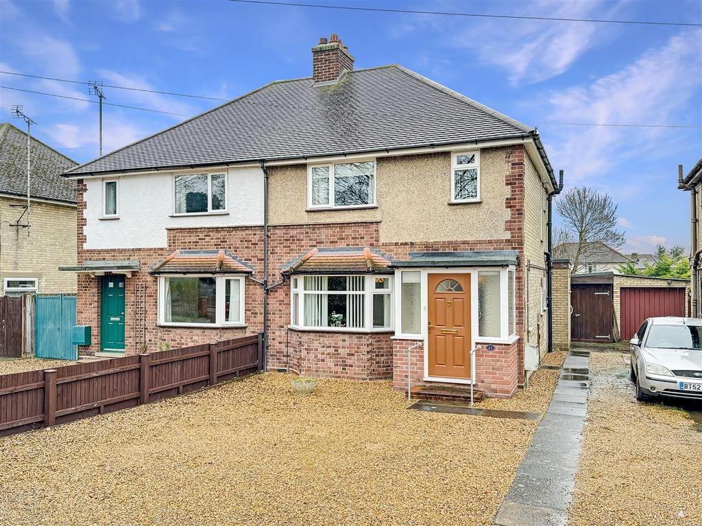 Ditton Lane, Cambridge CB5 3 bed semidetached house for sale £475,000