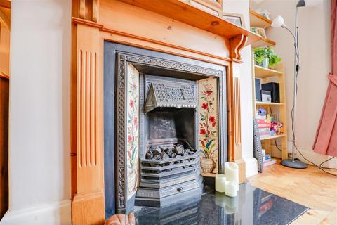 13 Athelstan Road, Cardiff, CF14 2EN