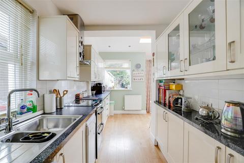 13 Athelstan Road, Cardiff, CF14 2EN