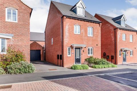 3 bedroom detached house for sale, Sandringham Avenue, Stratford-Upon-Avon