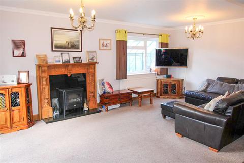 1 Barford Close, Fleet, GU51 3HJ