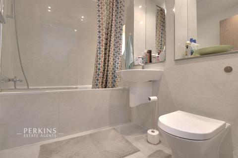1 bedroom flat for sale, Perivale, UB6