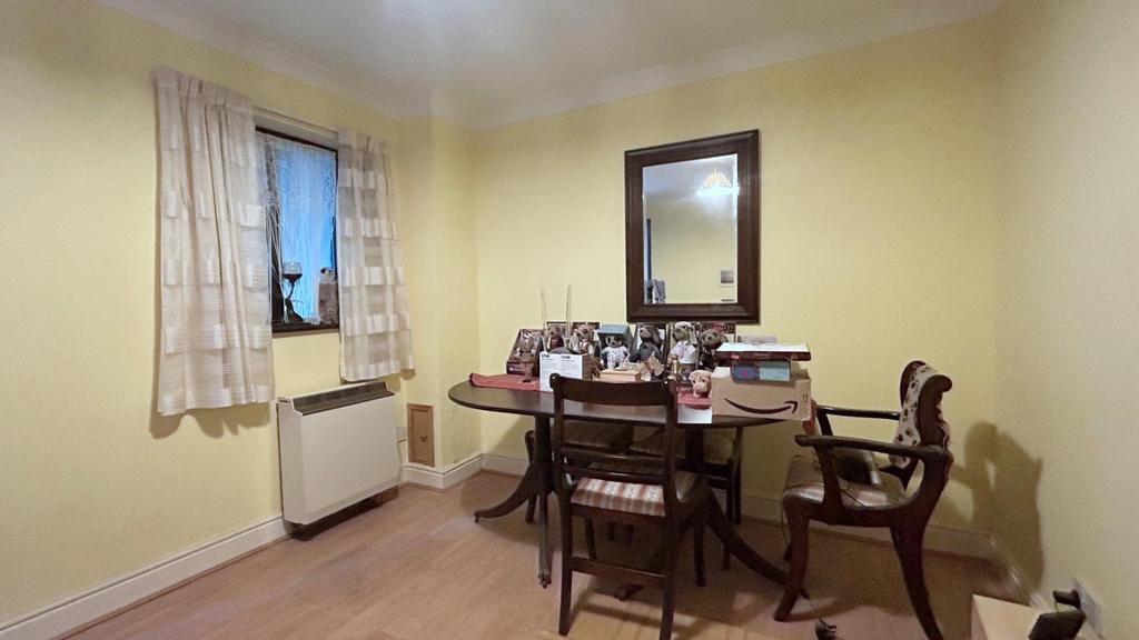 Bedroom 2.1.jpg