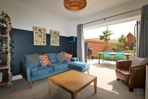 16 Acre Drive, Finchwood Park, Wokingham, RG40 4AR