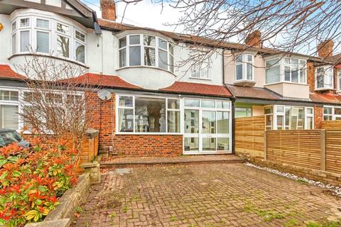 18 Cannon Close, London, SW20 9HA