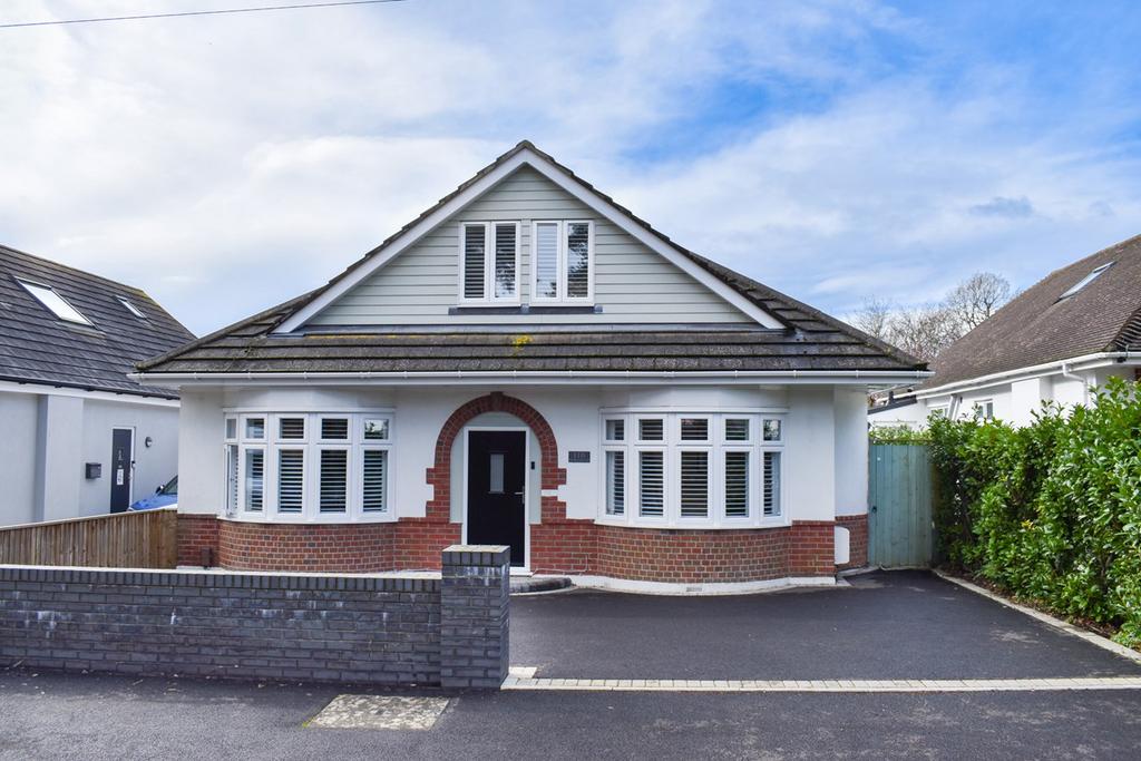 Hurn Road, Christchurch, BH23 3 bed chalet for sale £600,000